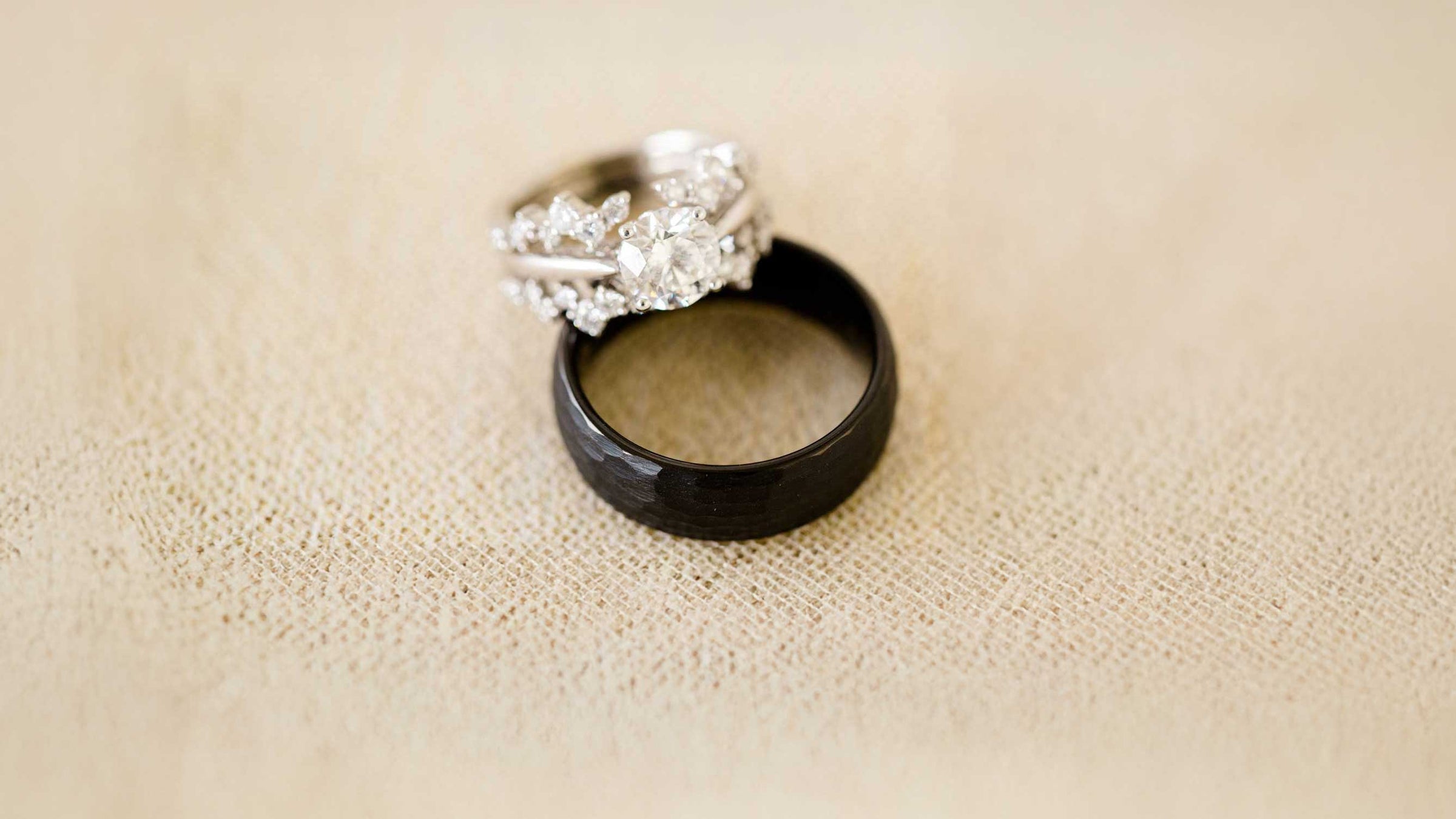 Men's and Women's wedding rings | Lisa Robin