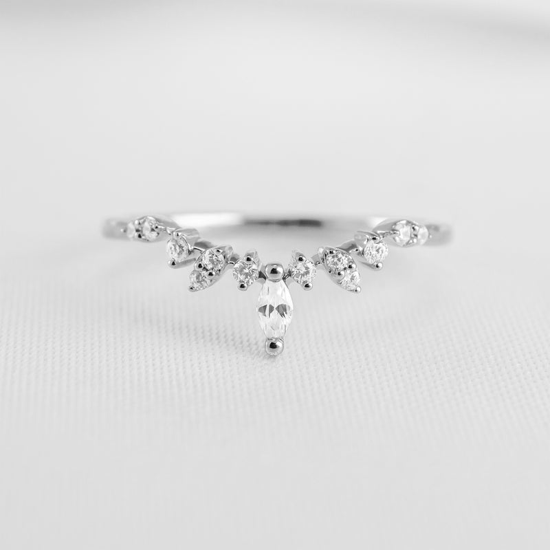 The Kairo Diamond Chevron Band | Lisa Robin